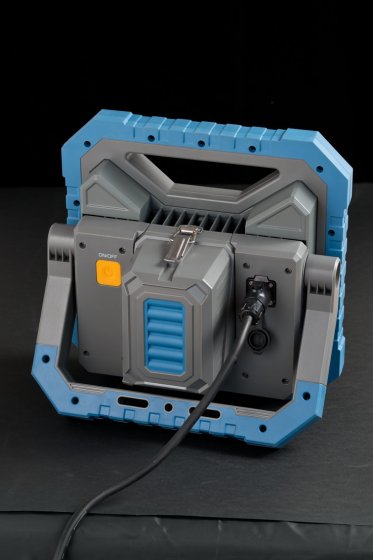 LED Hybrid Baustrahler BS 8050 MH, Bosch Professional 18V System, 7900lm, IP55 - Anwendungsbild