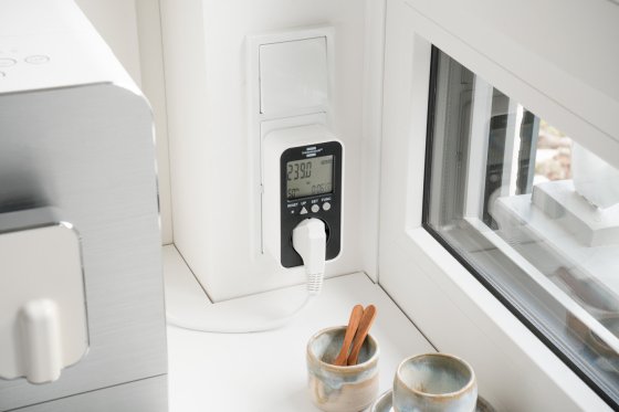 Ecolor Energiemessger&auml;t ECL EM-2 wei&szlig;/schwarz - Anwendungsbild