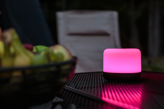 Akku Solar LED Outdoor Leuchte RGB GL 100 ASR, IP44, 340 lm - Anwendungsbild